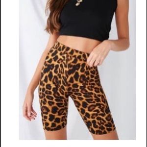 Leopard print biker shorts
